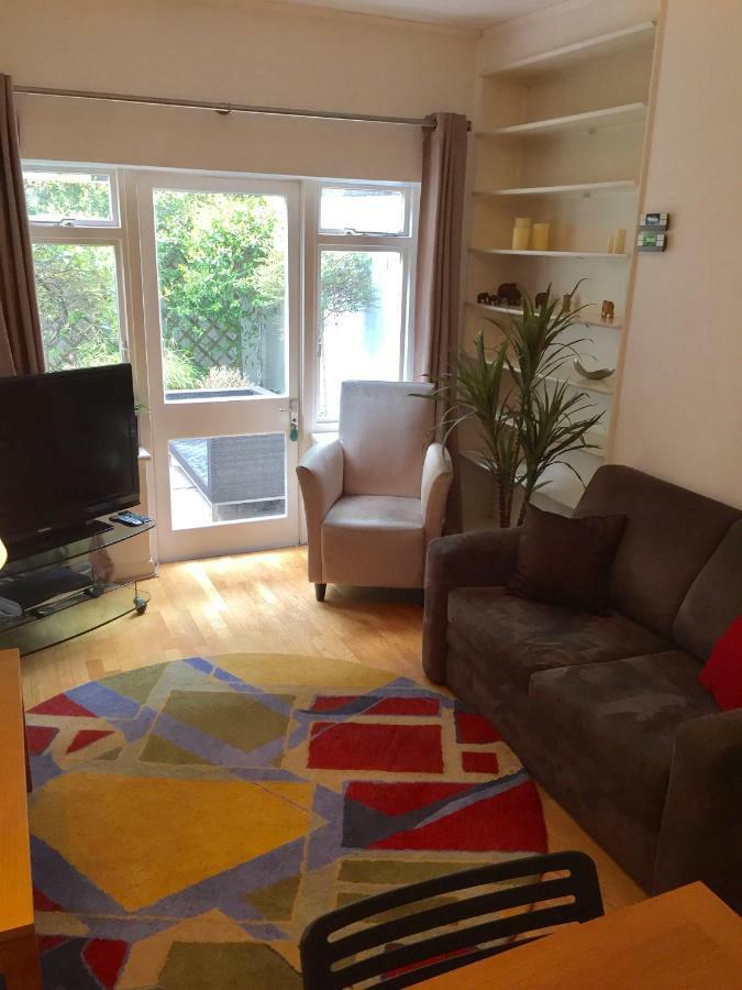 Stylish In Victoria Apartament *