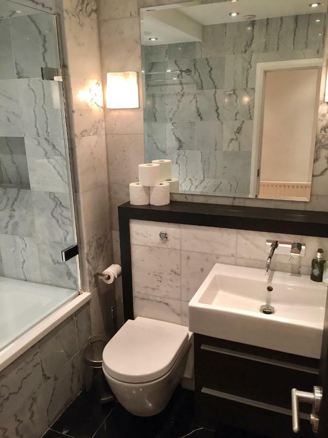 Apartament Stylish In Victoria Londra