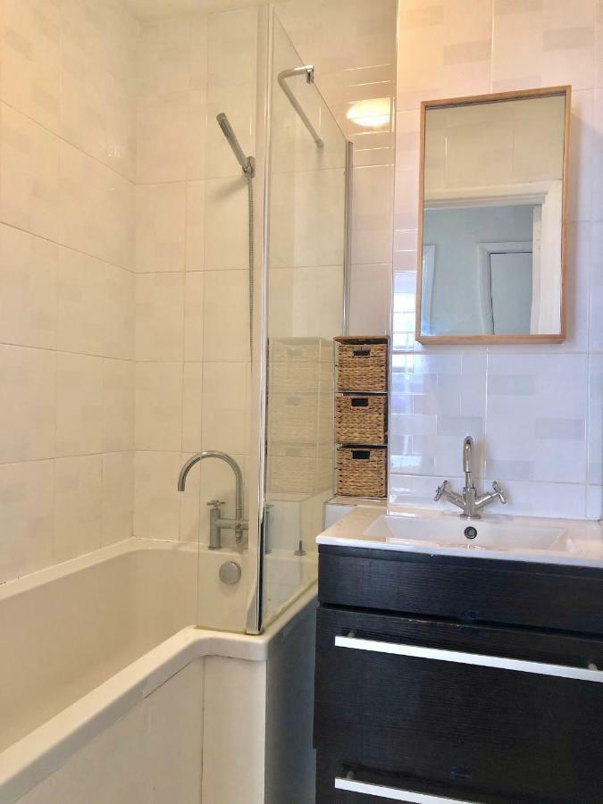 Apartament Stylish In Victoria Londra